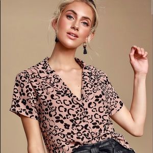 Lulu’s Pink Cheetah print button-up sz Large